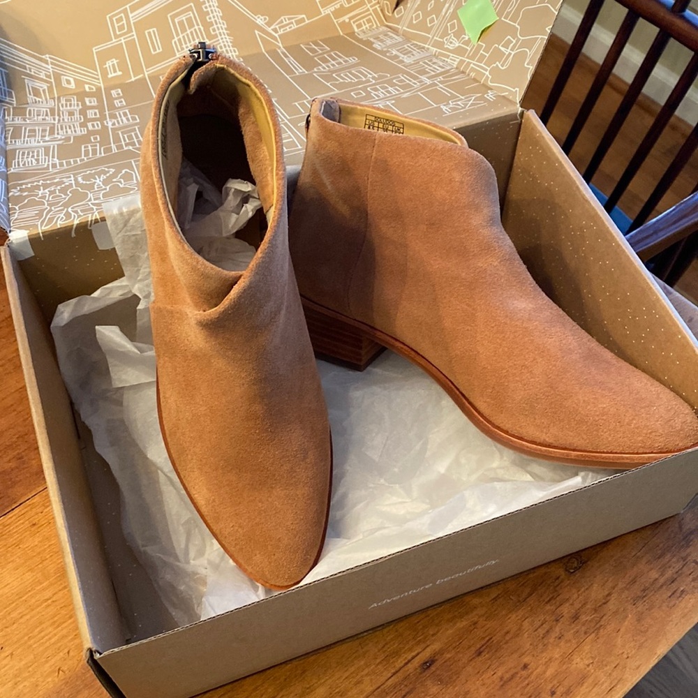 Soludos Venetian Bootie